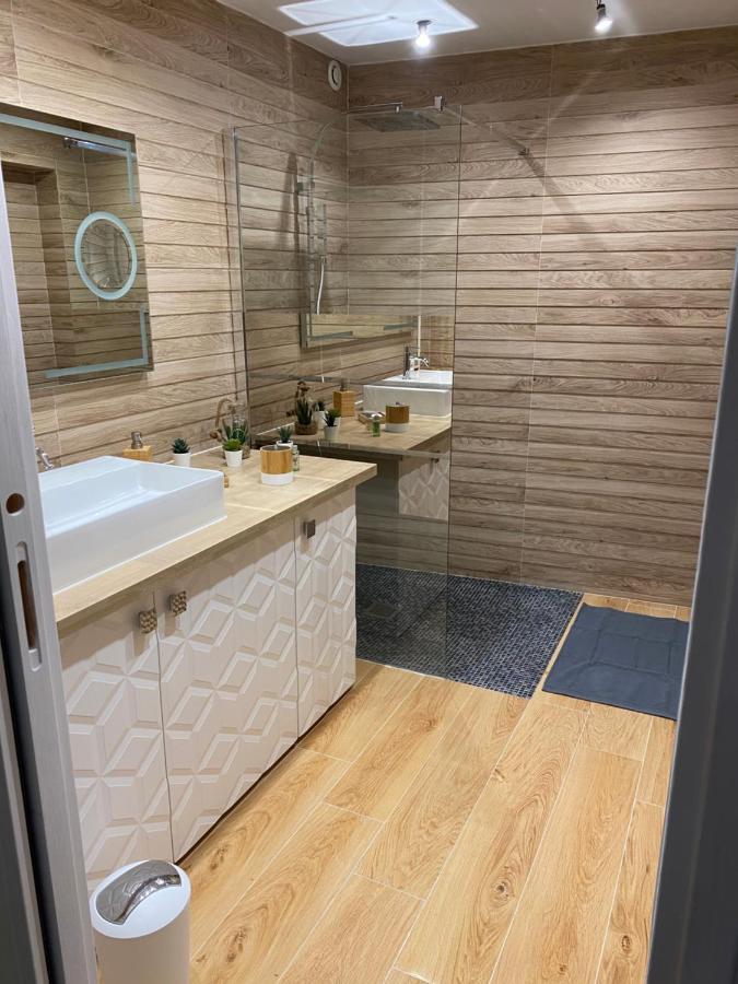 Cavaliere Apt 125M2 Piscine 르 라방두 외부 사진