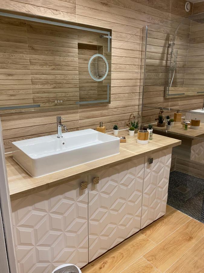 Cavaliere Apt 125M2 Piscine 르 라방두 외부 사진